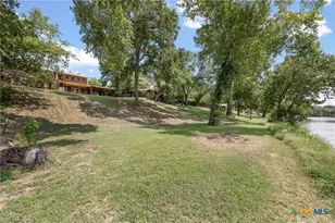 315 Riverwood Dr, Bastrop, TX 78602 - Photo 2