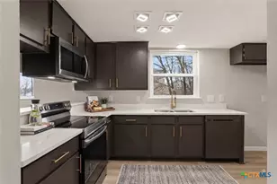 922 N 7th St, Copperas Cove, TX 76522 - Photo 6