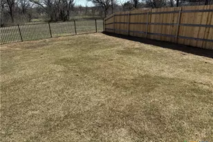 607 Friar Tuck Dr, Temple, TX 76502 - Photo 36