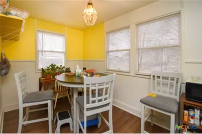 1310 E Rosebud Avenue, Victoria, TX 77901 - Photo 14