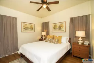 1310 E Rosebud Ave, Victoria, TX 77901 - Photo 16