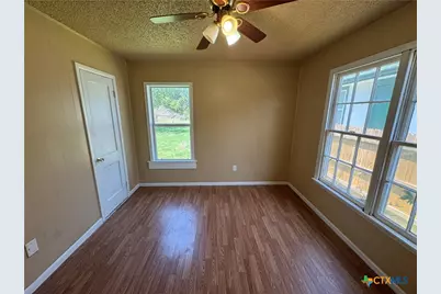 1205 E Avenue G, Killeen, TX 76541 - Photo 12