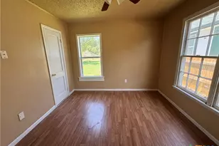 1205 E Avenue G, Killeen, TX 76541 - Photo 4