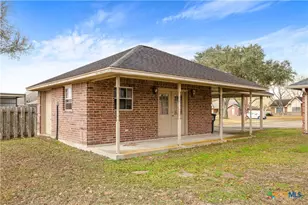 390 Park Ln, Victoria, TX 77904 - Photo 22