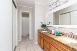 821 Cedar Ridge St, Harker Heights, TX 76548 - Photo 16