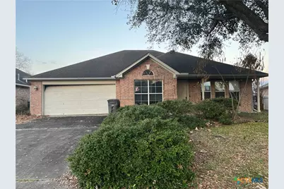 111 Village Green, Victoria, TX 77904 - Photo 1