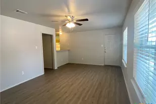 415 E 4th Ave, Belton, TX 76513 - Photo 38