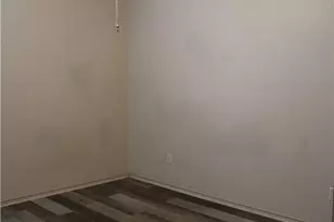 415 E 4th Ave, Belton, TX 76513 - Photo 12