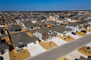 2010 Cutleaf Dr, Temple, TX 76502 - Photo 32