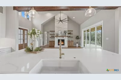 111 Ashton Oaks Drive, New Braunfels, TX 78132 - Photo 10