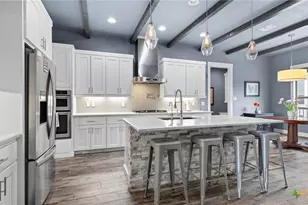 2617 Wolf Lair, New Braunfels, TX 78132 - Photo 8