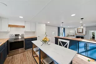 1219 Songbird Dr, Canyon Lake, TX 78133 - Photo 2