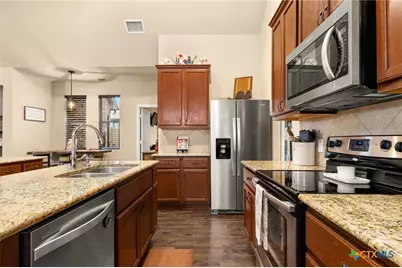 378 Pecan Meadows, New Braunfels, TX 78130 - Photo 8