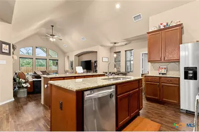 378 Pecan Meadows, New Braunfels, TX 78130 - Photo 6
