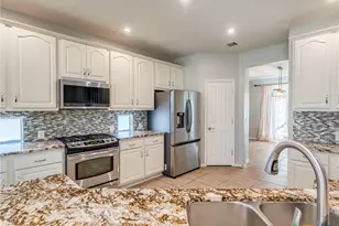 125 Sweet Gum, Kyle, TX 78640 - Photo 2