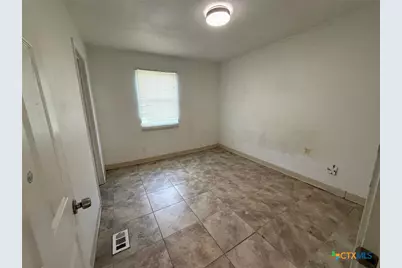 301 E Fern, Seadrift, TX 77983 - Photo 6