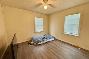 1428 E Ave E, Temple, TX 76501 - Photo 12