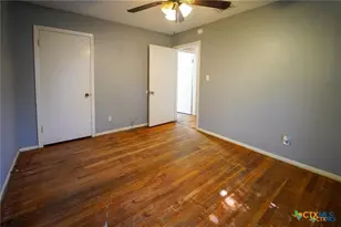 1005 E Polk Ave, Victoria, TX 77901 - Photo 8