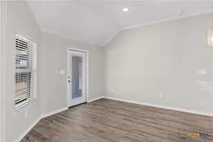 604 Magnolia Dr, Troy, TX 76579 - Photo 8