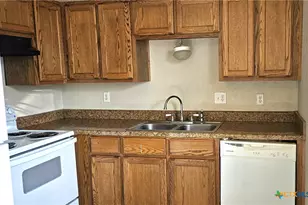 607 N 20th St, Killeen, TX 76541 - Photo 2