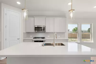 939 Creek Bed Drive, New Braunfels, TX 78130 - Photo 4