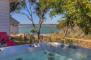 901 Glenn Dr, Canyon Lake, TX 78133 - Photo 1