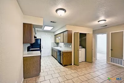 527 Buttercup, New Braunfels, TX 78130 - Photo 12