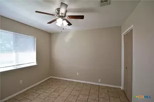 527 Buttercup, New Braunfels, TX 78130 - Photo 24