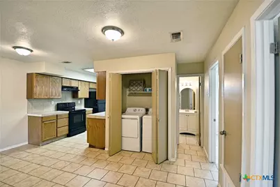 527 Buttercup, New Braunfels, TX 78130 - Photo 10