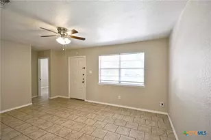 527 Buttercup, New Braunfels, TX 78130 - Photo 8