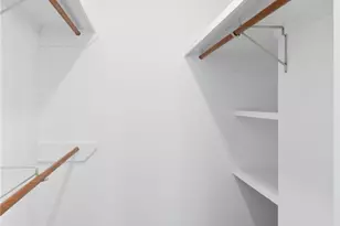 303 Turner St, Yoakum, TX 77995 - Photo 22