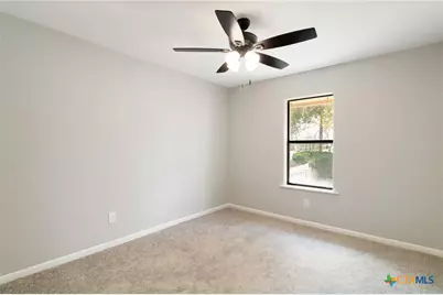 303 Turner Street, Yoakum, TX 77995 - Photo 16