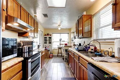 8403 South Meadow Bird Circle, Missouri City, TX 77489 - Photo 18