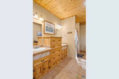 1465 County Road 401, Edna, TX 77957 - Photo 28