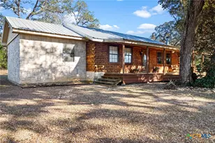 1465 Co Rd 401, Edna, TX 77957 - Photo 4