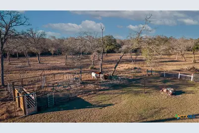 1465 County Road 401, Edna, TX 77957 - Photo 36