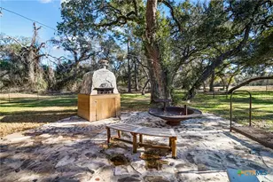 1465 Co Rd 401, Edna, TX 77957 - Photo 10