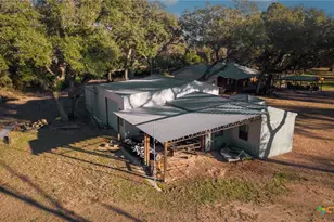 1465 Co Rd 401, Edna, TX 77957 - Photo 36