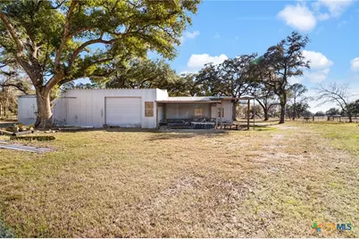 1465 County Road 401, Edna, TX 77957 - Photo 8