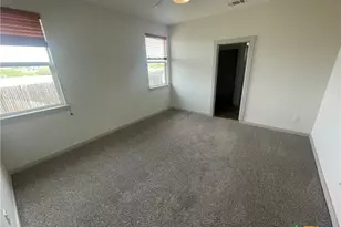 308 Millbrook Blvd, San Marcos, TX 78666 - Photo 4