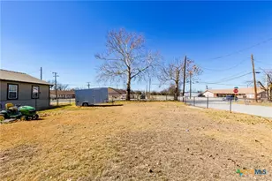 204 S 8th St, Killeen, TX 76541 - Photo 24