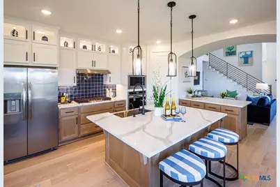 105 Lake Como Point, New Braunfels, TX 78130 - Photo 2