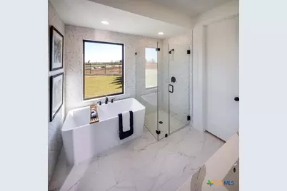 105 Lake Como Point, New Braunfels, TX 78130 - Photo 18