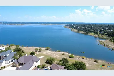 523 Oak Shores Drive, Canyon Lake, TX 78133 - Photo 4