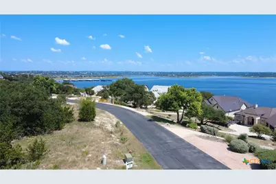 523 Oak Shores Drive, Canyon Lake, TX 78133 - Photo 22