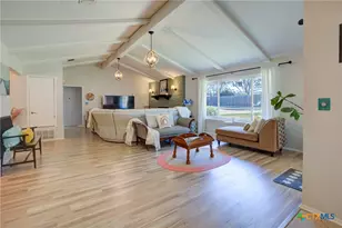 409 Oakwood Blvd, New Braunfels, TX 78130 - Photo 12