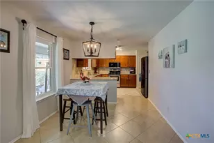 409 Oakwood Blvd, New Braunfels, TX 78130 - Photo 8