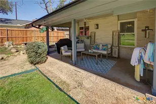 409 Oakwood Blvd, New Braunfels, TX 78130 - Photo 22