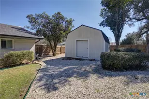409 Oakwood Blvd, New Braunfels, TX 78130 - Photo 24
