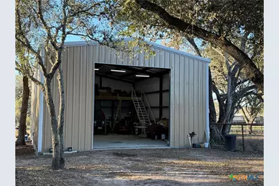 98 Price Road, Victoria, TX 77905 - Photo 32